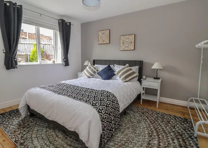 Pebble Rock * Harrogate